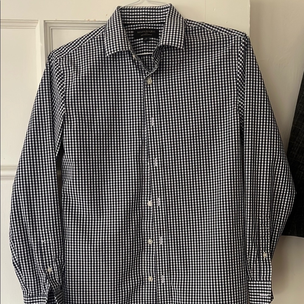 Banana Republic Men's slim fit navy and white Checkered Shirt